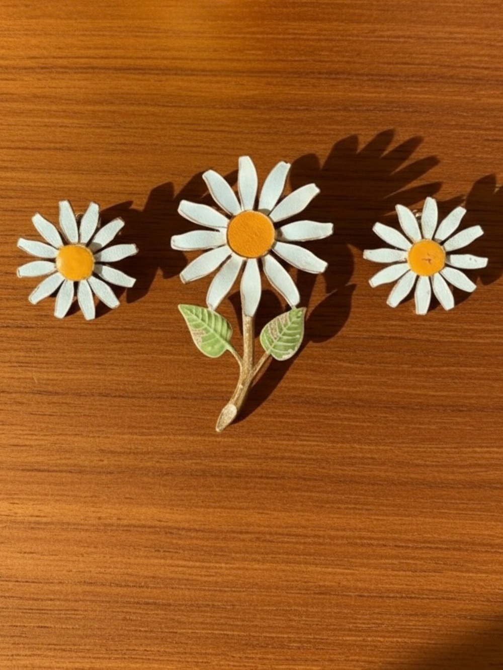 Vintage 1960s Enamel White Daisy Brooch Pin and Clip On Earrings Jewelry Set